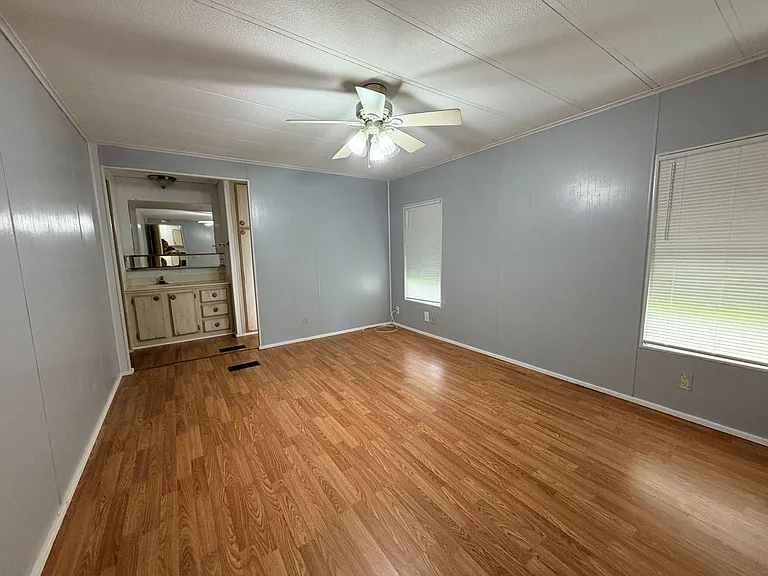 106 Gaslight Ave — Photo 9