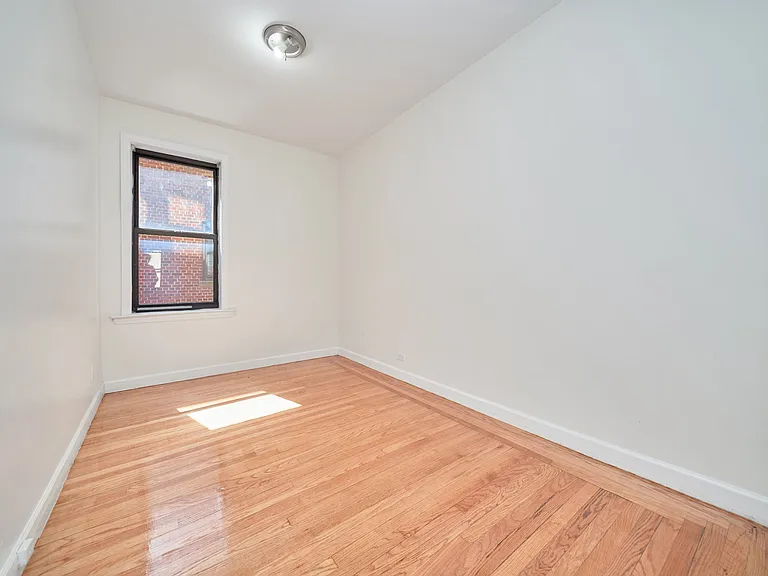 370 Fort Washington Ave #403 — Photo 5