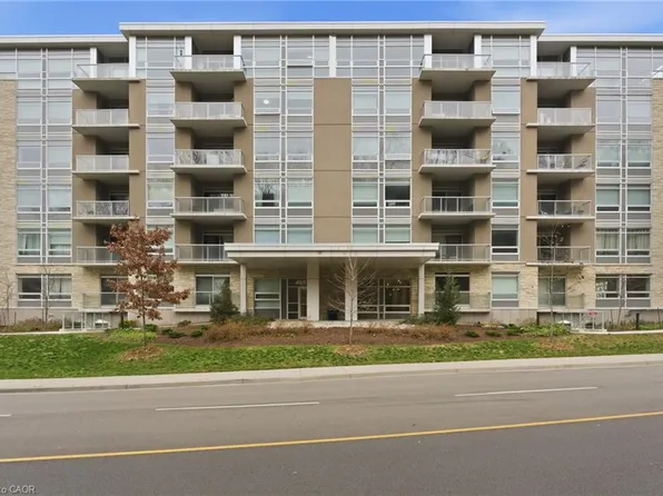455 Charlton Ave E #308, Hamilton, ON L8N 0B2
