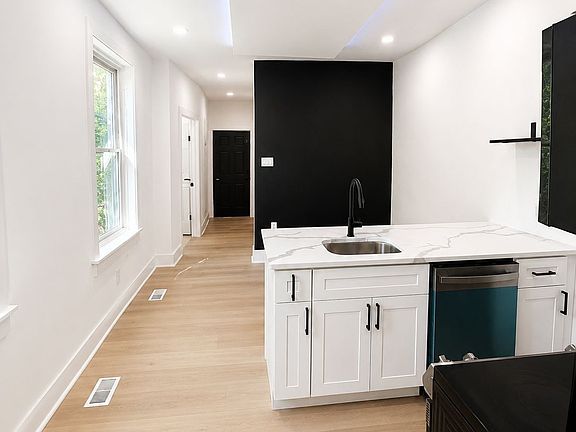 2nd image of 1410 S 52nd St #1