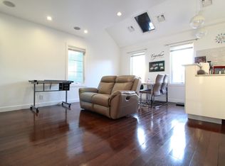 8809 Union Tpke #2R, Ridgewood, NY 11385