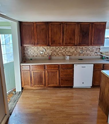 2nd image of 1336 W 17th St