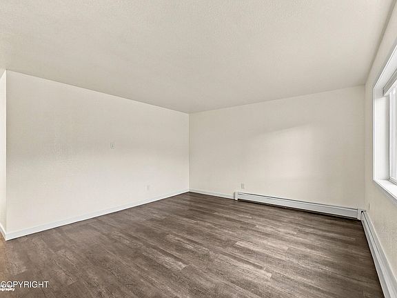 3rd image of 1025 2nd St