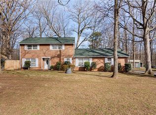 4968 Ridgeview Rd, Archdale, NC 27263