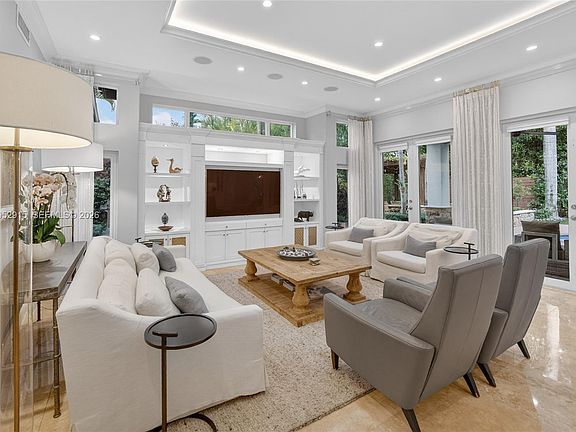 5th image of 17015 SW 74th Ave