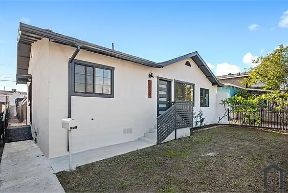 3454 Hunter St — Photo 13