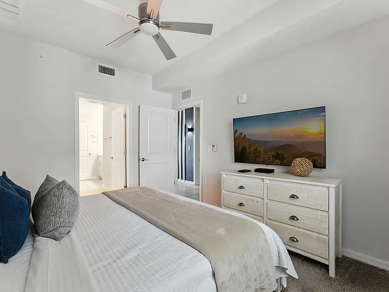 Paradox Cir — Photo 21