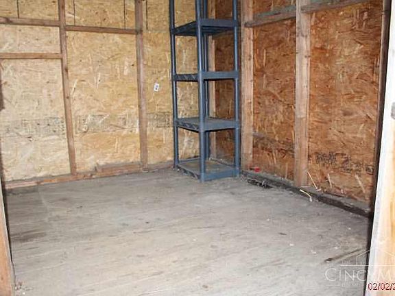 4th image of 3158 River Rd