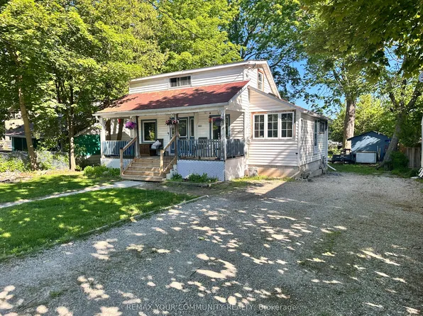 1002 Lake Dr E, Georgina, ON L0E 1L0