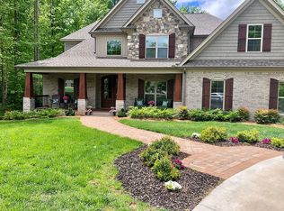 7903 Winterbourne Dr, Summerfield, NC 27358