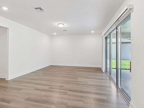 The Coral floorplan at 450 Brookhaven Trail.