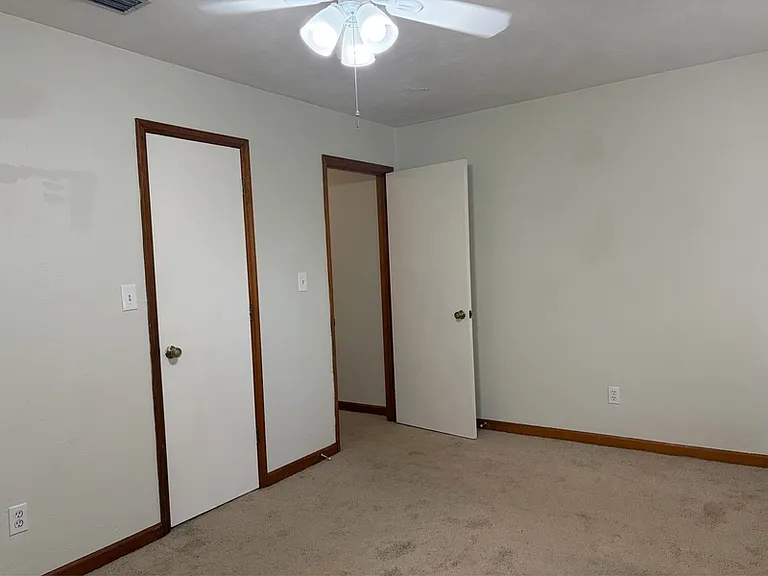3740 Donovan Dr #B-1 — Photo 7