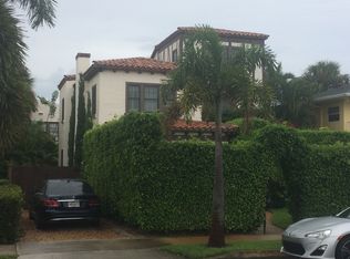 215 Greenwood Dr, West Palm Beach, FL 33405