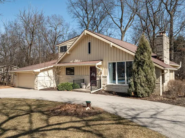 W305N6634 Beaver View ROAD, Hartland, WI 53029