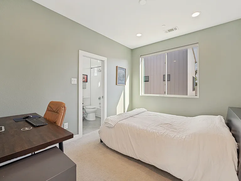 2630 Calvin St #101 — Photo 11