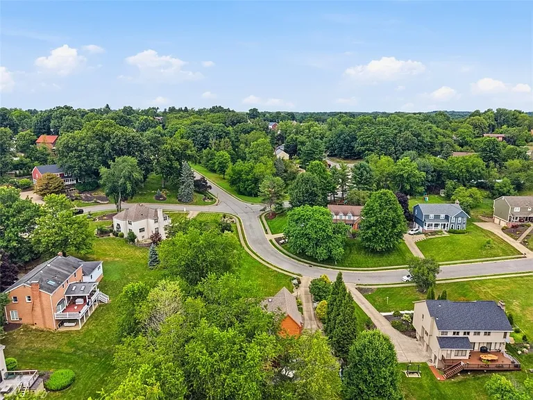 2533 Riva Ridge Ct — Photo 40