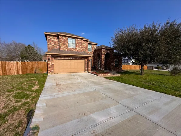 237 Cardinal Dr, Paige, TX 78659