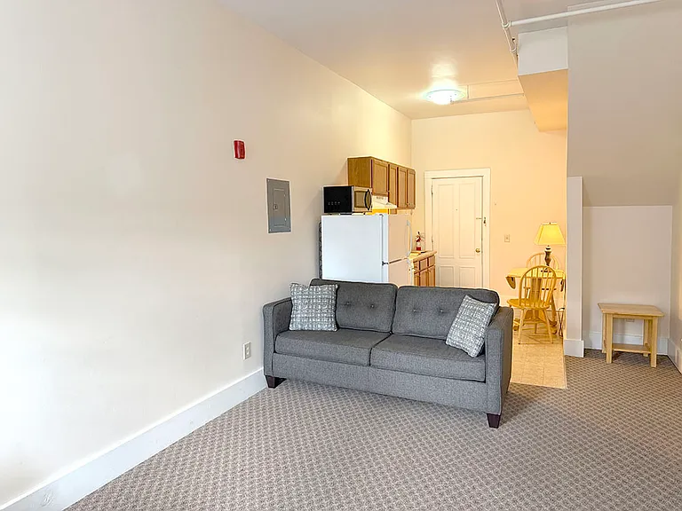 43 Main St #2E — Photo 2