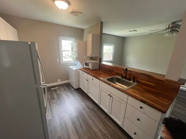 16 E Keller St Floor 2, Mechanicsburg, PA 17055