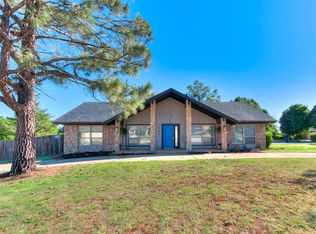 11613 Footmans Ct, Yukon, OK 73099