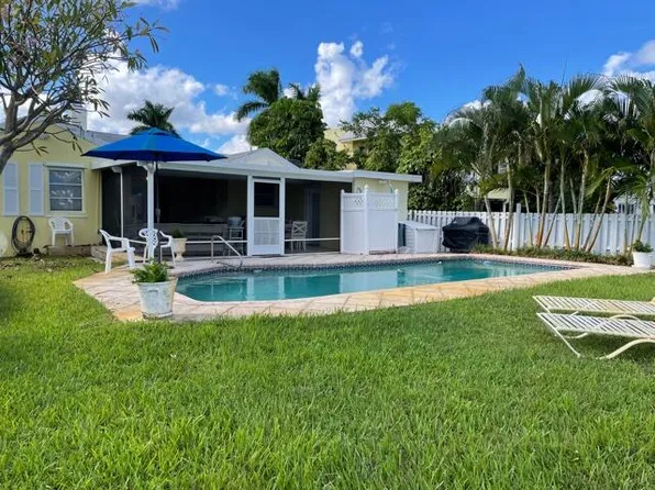 416 N Lakeside Drive, Lake Worth Beach, FL 33460