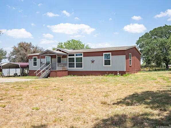 329 COUNTY ROAD 6847, Lytle, TX 78052