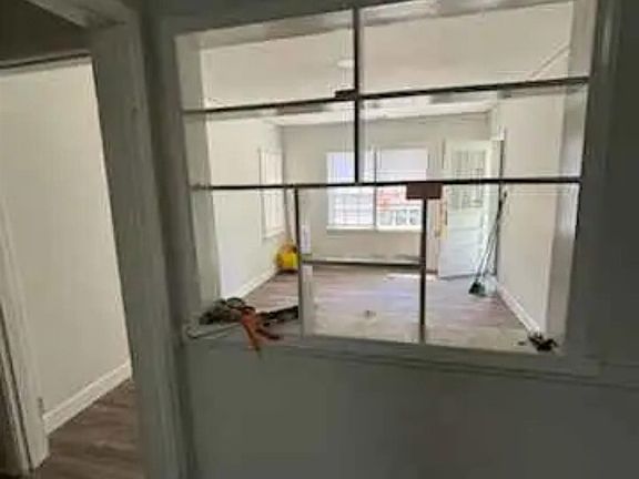 5th image of 1004 N Highland St