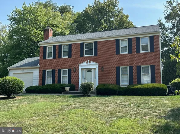 8113 Orville St, Alexandria, VA 22309