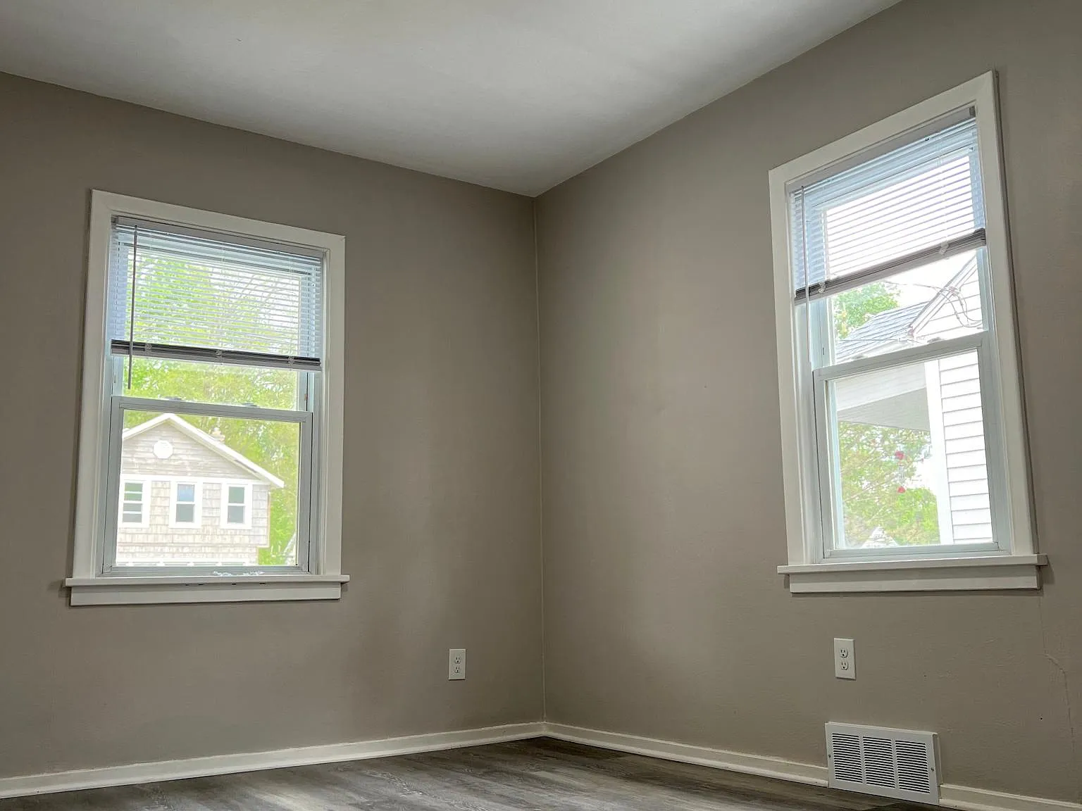 3 bed, 1112 sqft, $1,450 — Photo 2
