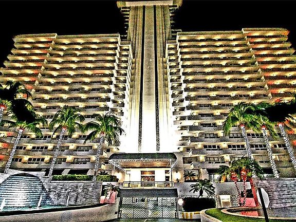 2nd image of 3900 Galt Ocean Dr APT 1715