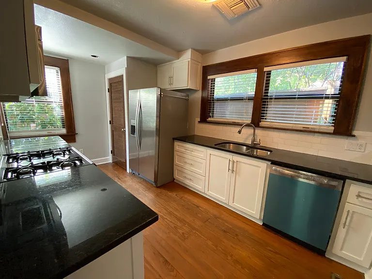 2830 San Gabriel Street — Photo 65