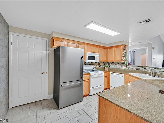 2nd image of 10550 W Alexander Rd Unit 2007