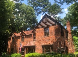 1529 Providence Rd, Charlotte, NC 28207