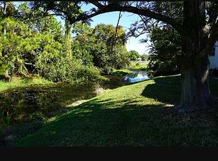 7 N Warner Dr, Jensen Beach, FL 34957