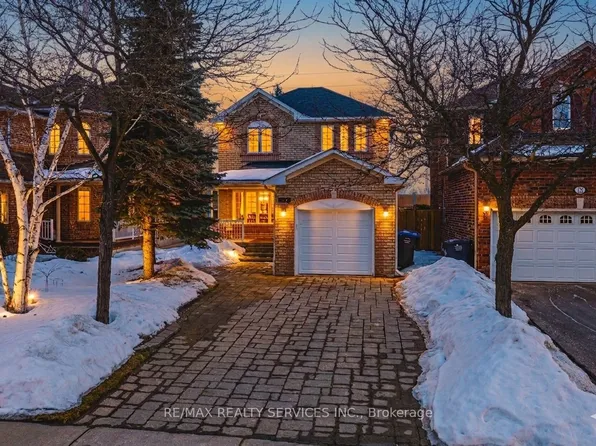 16 Twin Willow Cres, Brampton, ON L7A 1K1