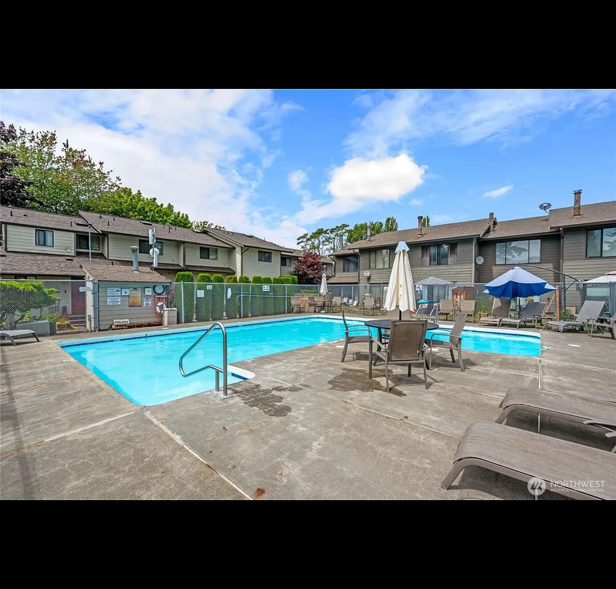 2 bed, 1.5 bath, 900 sqft, $1,700 — Photo 1