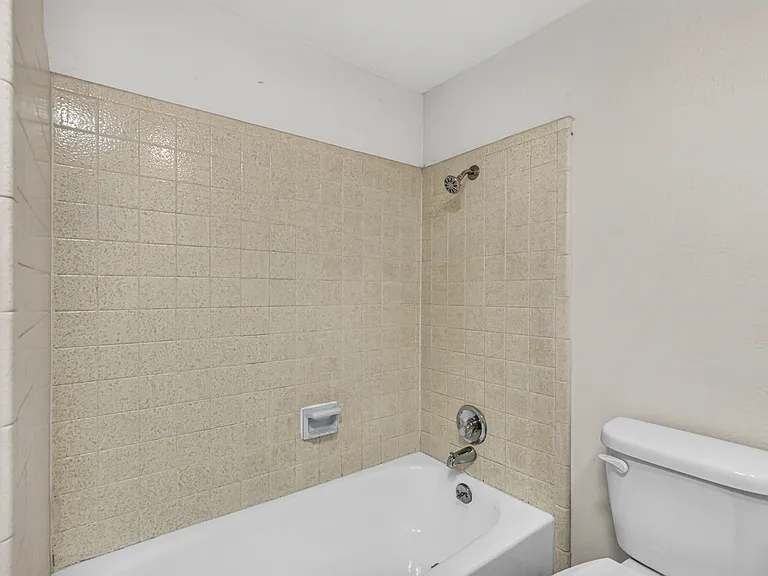 715 N Main St #715 — Photo 7