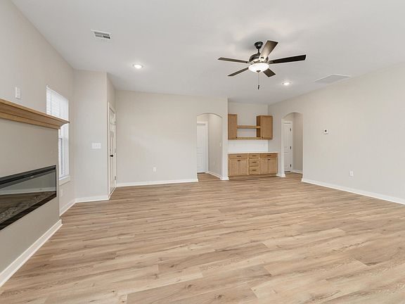 4th image of 2123 W Elk Ridge Ave