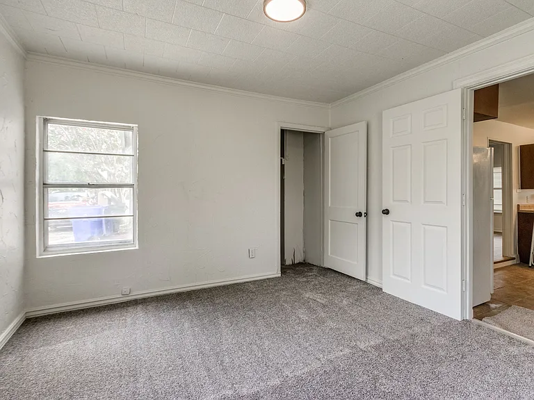 425 E Eufaula St — Photo 21