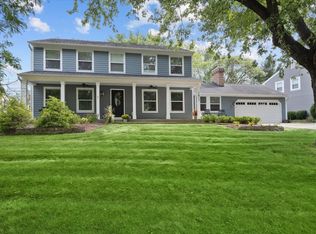 25W057 Mayflower Ave, Naperville, IL 60540