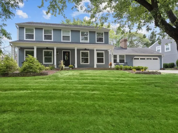 25W057 Mayflower Ave, Naperville, IL 60540