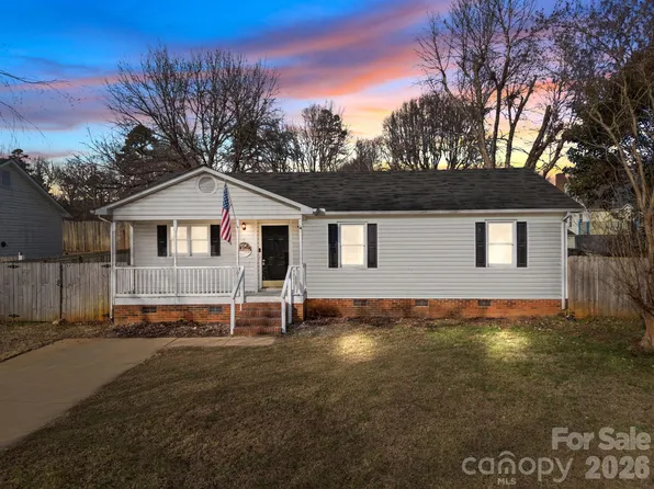 1010 Oakmont Ct, Salisbury, NC 28146