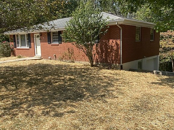 4th image of 217 Stratton Blvd