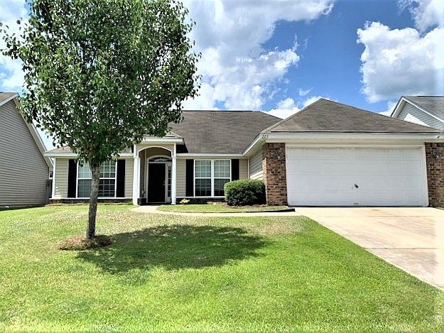 1st image of 223 Lancaster Way