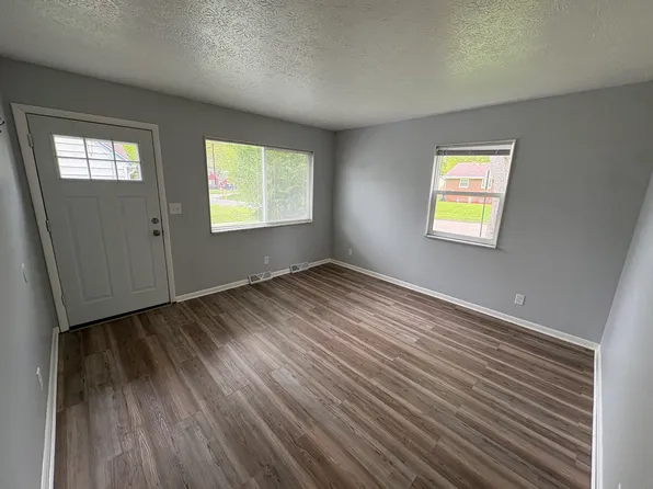 2711-2713 Christensen Ave, Akron, OH 44314