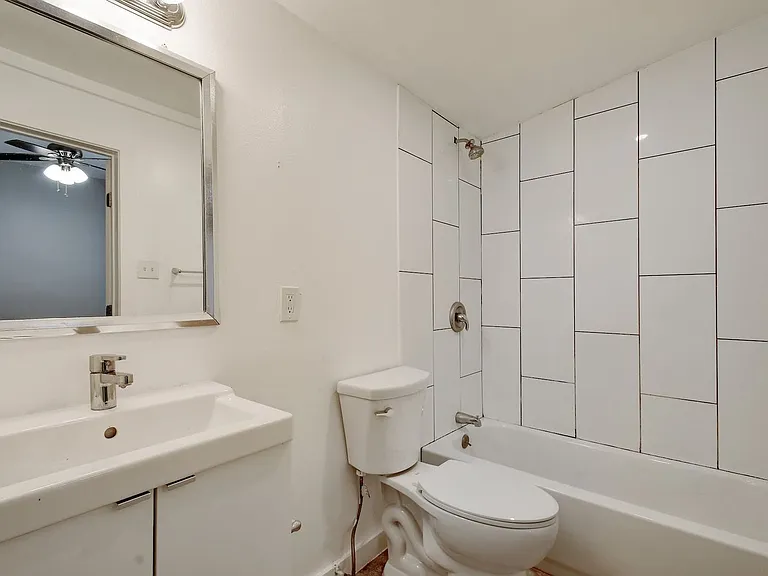 104 Webb — Photo 12