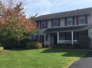 5135 E Walden Rd, Byron, IL 61010