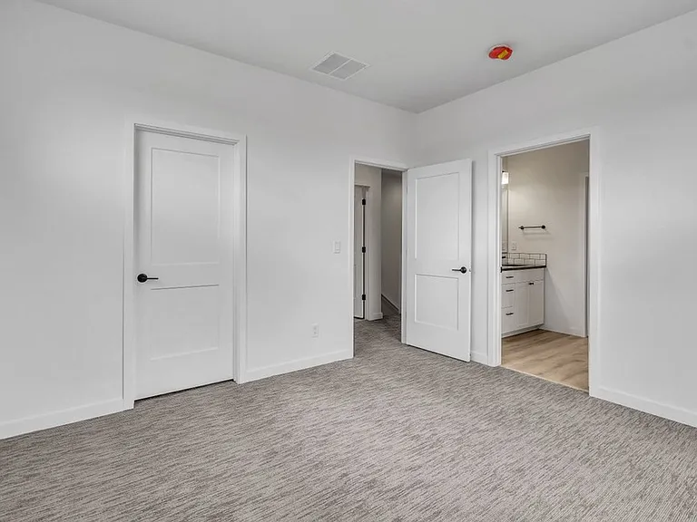 5114 E Hope Ave — Photo 17