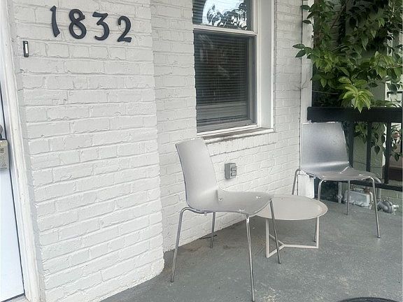 2nd image of 1832 Idlewood Ave