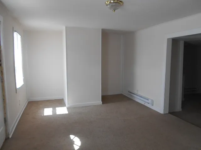 528 E Patapsco Ave — Photo 3
